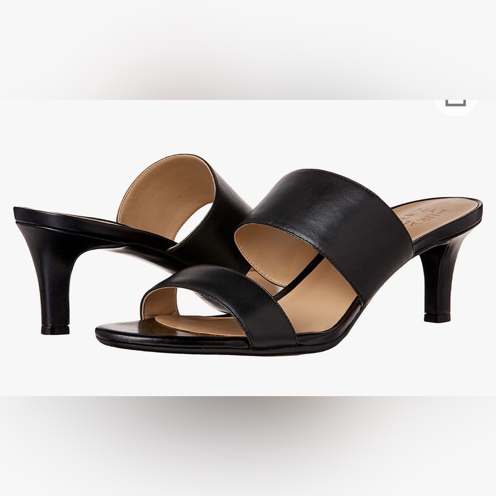 Naturalizer Tibby Slip-on Kitten Heels